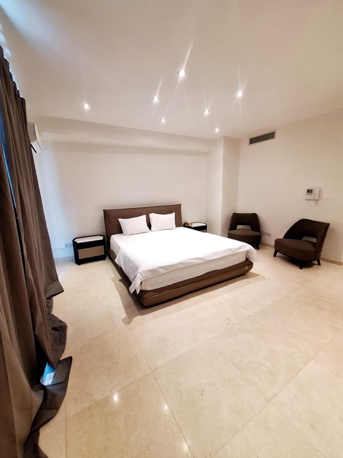 Aphrodite Plaza Λάρνακα Εξωτερικό φωτογραφία